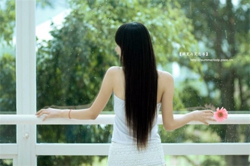想念一个人，不需要语言，却需要很多勇气